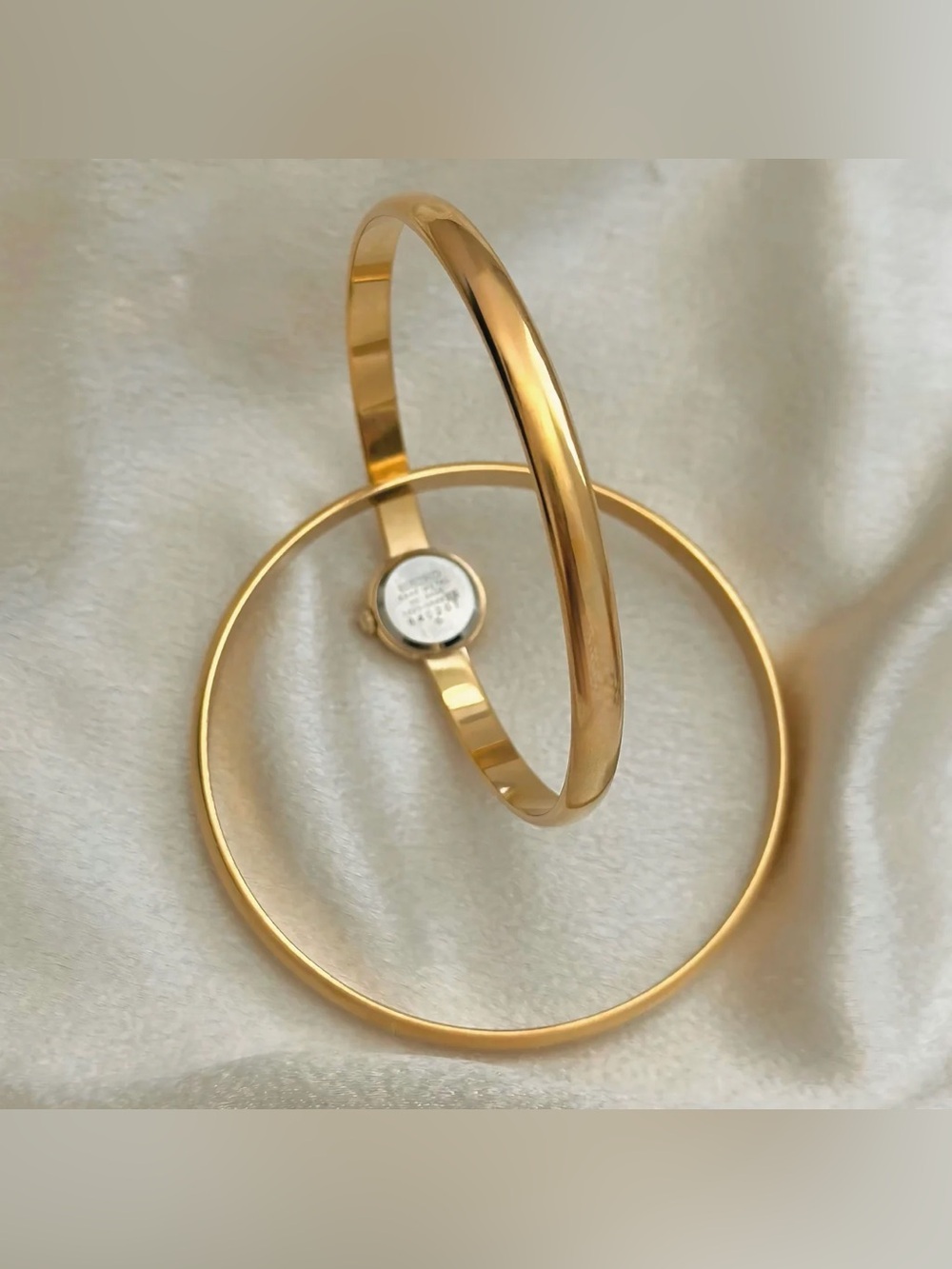 AUTHENTIC RARE VINTAGE SEIKO GOLD BANGLE WATCH - Picture 4 of 6